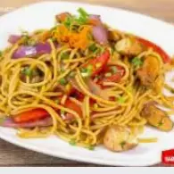 Tallarín Saltado de Pollo