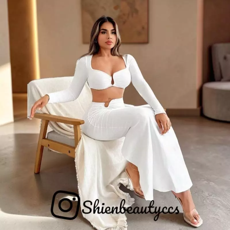 Conjunto blanco con falda larga