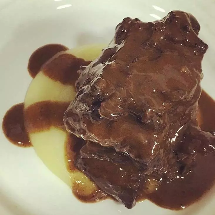 Rabo de Toro al Vino Tinto
