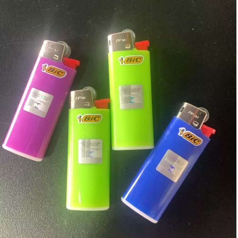 Isqueiro bic mini