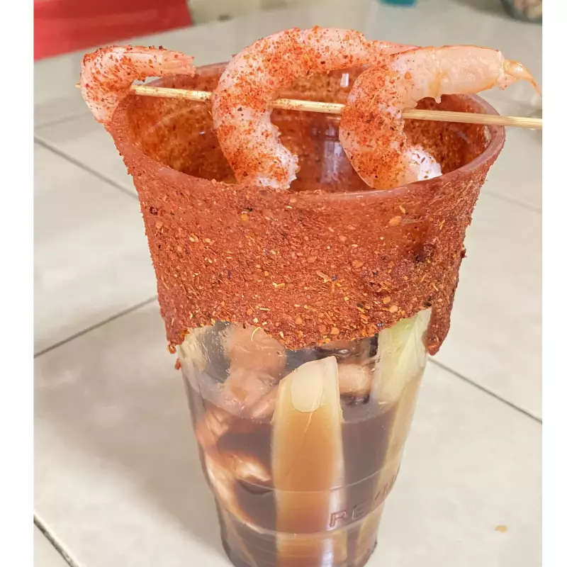 Victoria Misil 710ml con Camarones