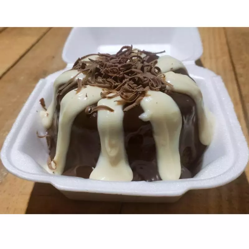 Bolo vulcão ninho com chocolate 330g