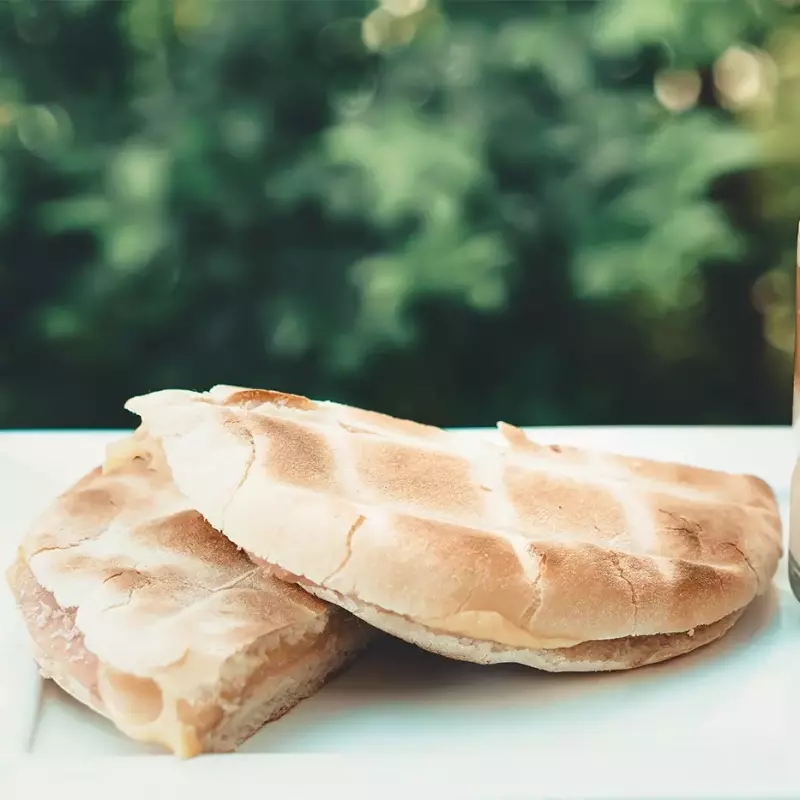 TOSTADO JAMON Y QUESO