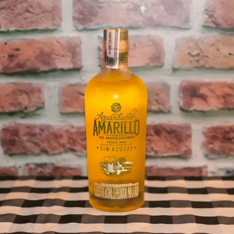 1/2 aguardiente amarillo manzanares