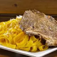 Fetuccine a la huancaina + churrasco