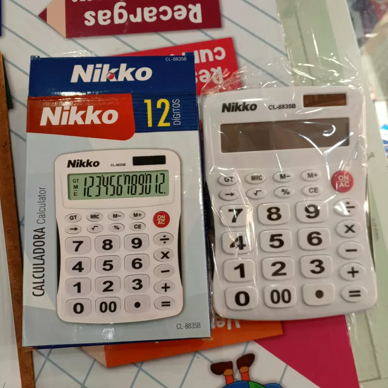 Calculadora de mesa Nikko