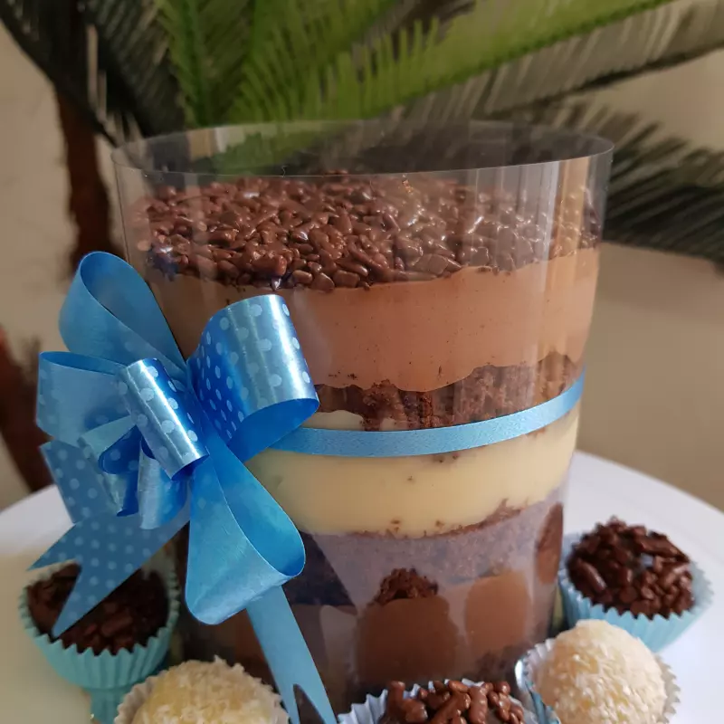 BOLO FANTASTICO 10CM