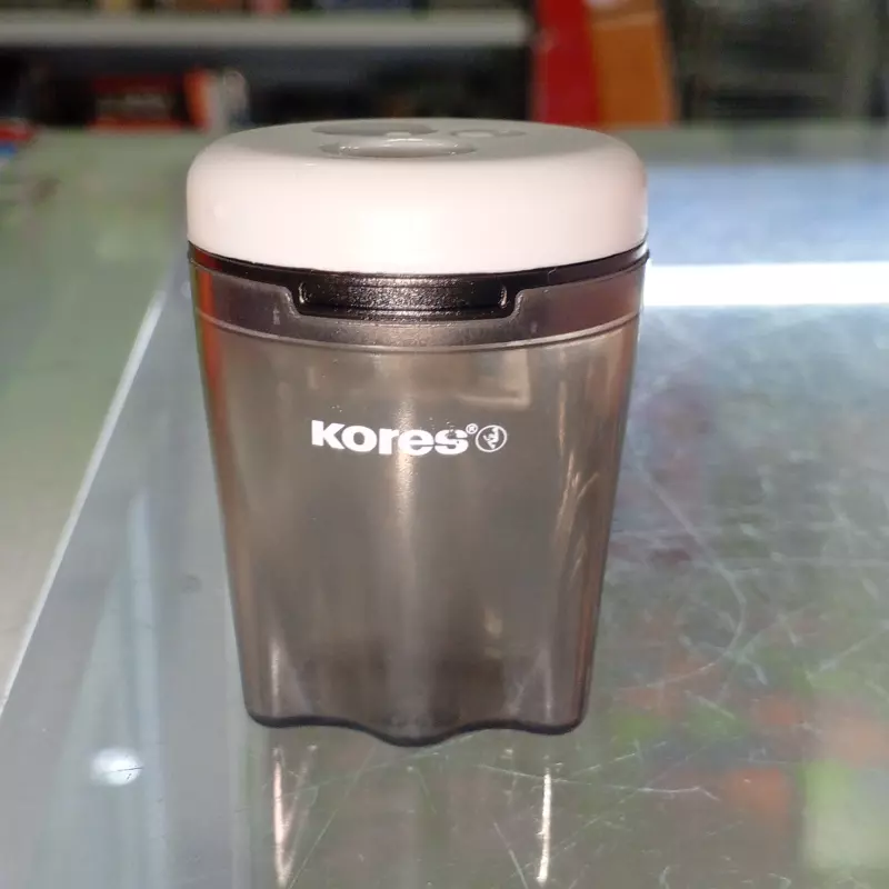 Sacapuntas Kores spooky doble