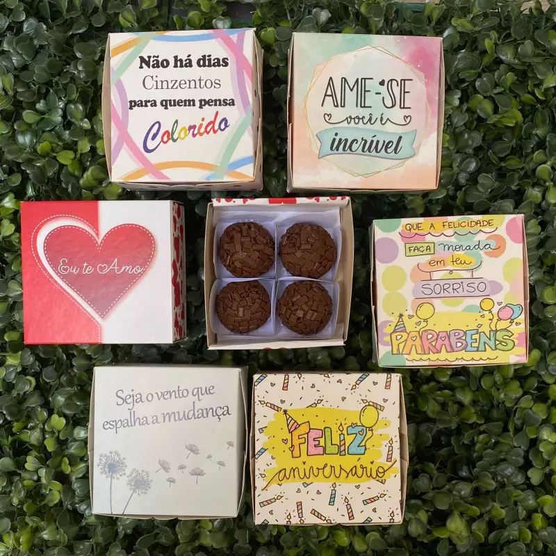 CAIXINHA PRESENTE PERSONALIZADA