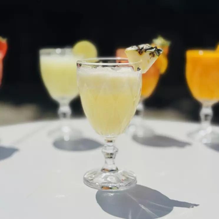 SUCO DE ABACAXI COM HORTELÃ