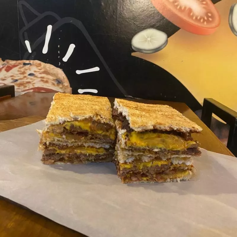 𝑪𝑨𝑹𝑳𝑰𝑩𝑼𝑹𝑮𝑼𝑬𝑹