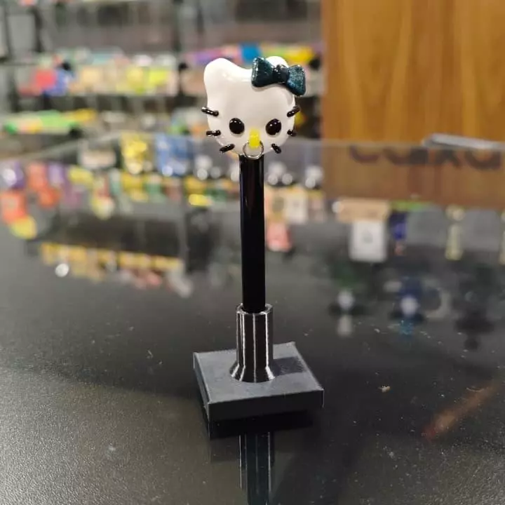 Piteira de Vidro Hello Kitty Gótica