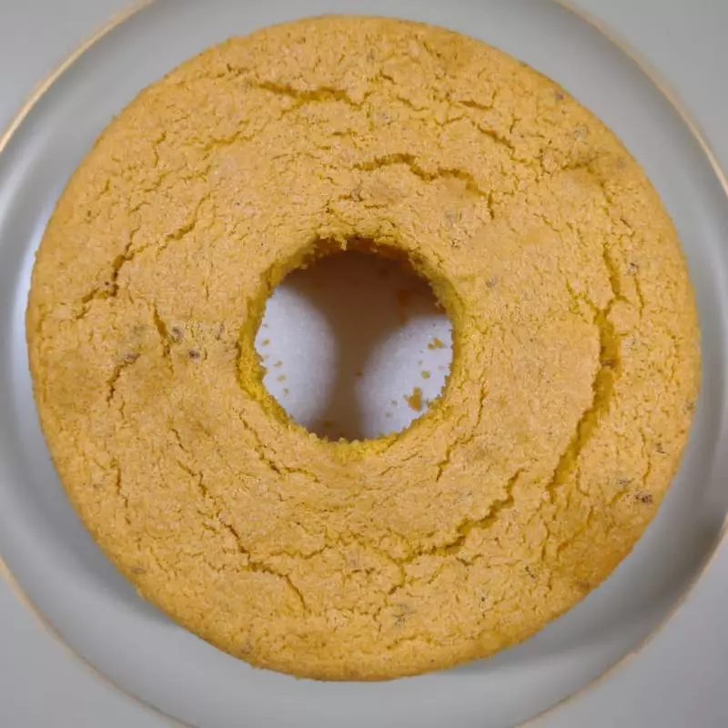 Bolo Red Fubá com Erva Doce 15cm