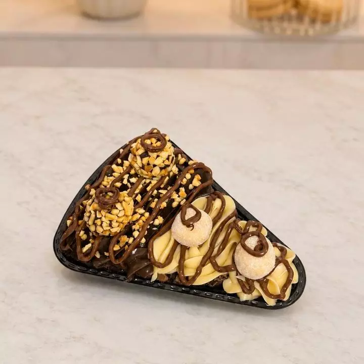 Brownier Fatia Meio Ninho e Ferrero