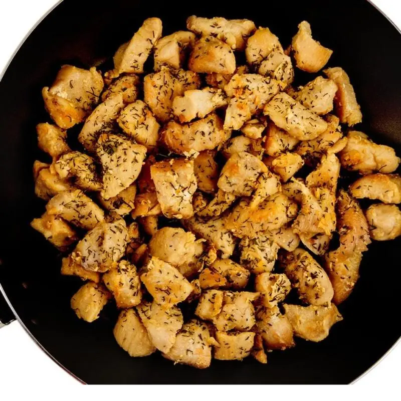 PICADINHO DE FRANGO