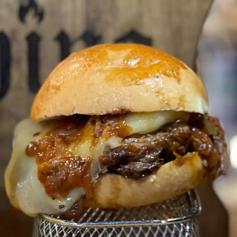 Sándwich de Bondiola BBQ