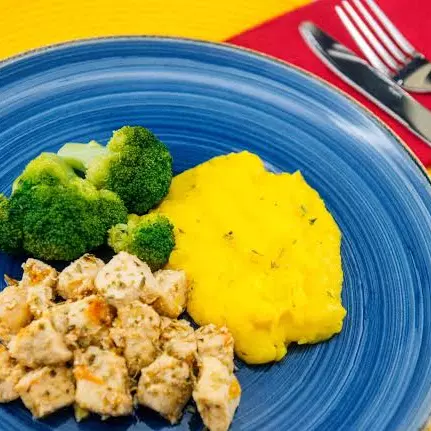 Frango c/ Purê de Mandioquinha
