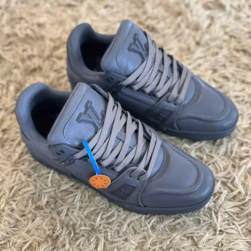 TENIS LOUIS VUITTON TRAINER GREY