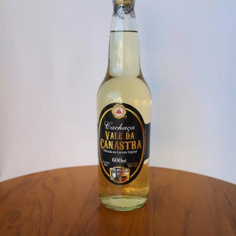 Cachaça Vale Canastra Ouro 600ml