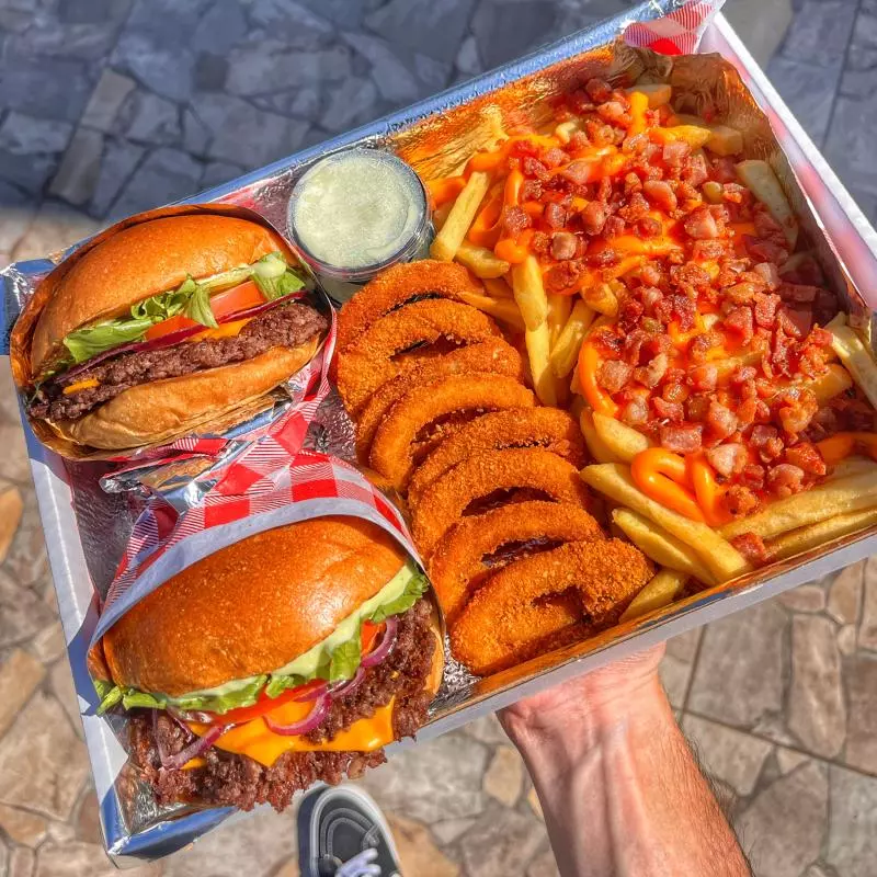 BOX CASAL C/ BACON em CUBOS