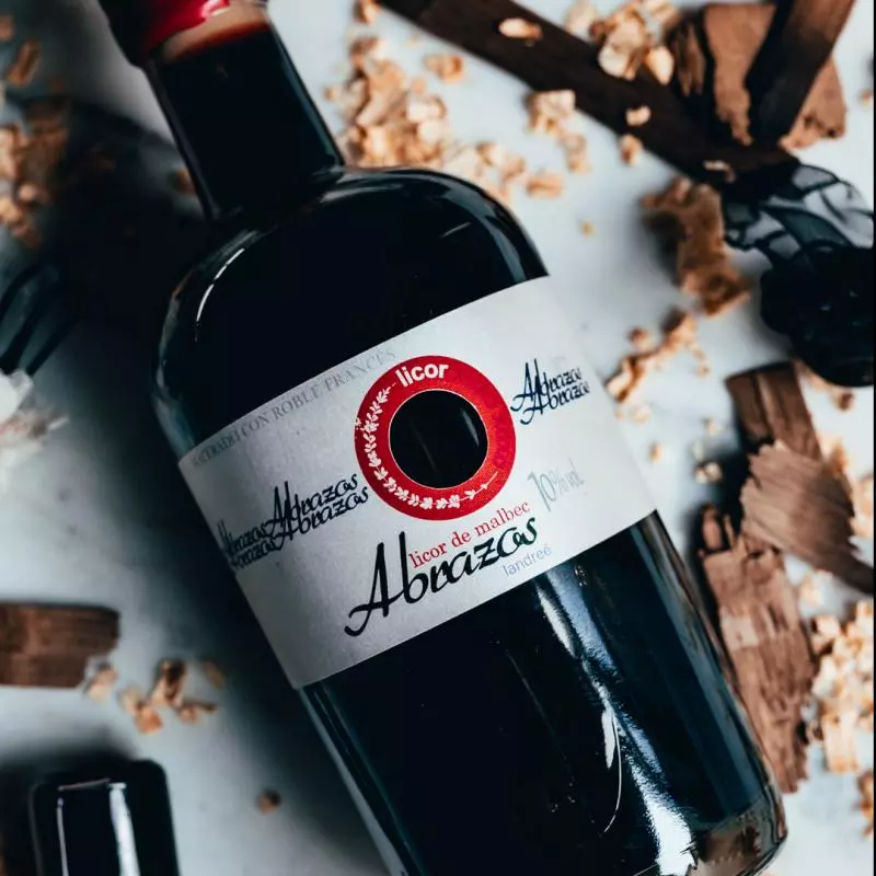 Licor  ABRAZOS 750 ML 10°VOL