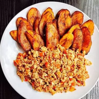 Fried Plantain with egg sauce
