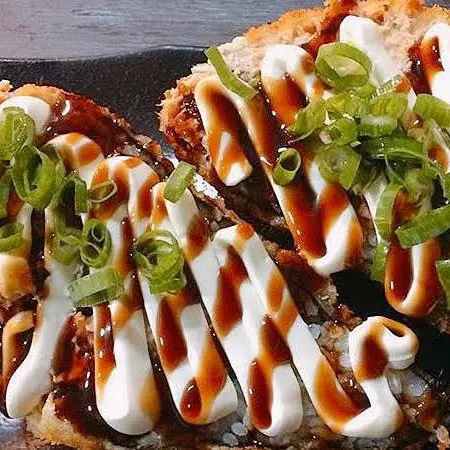 TEMAKI HOLL