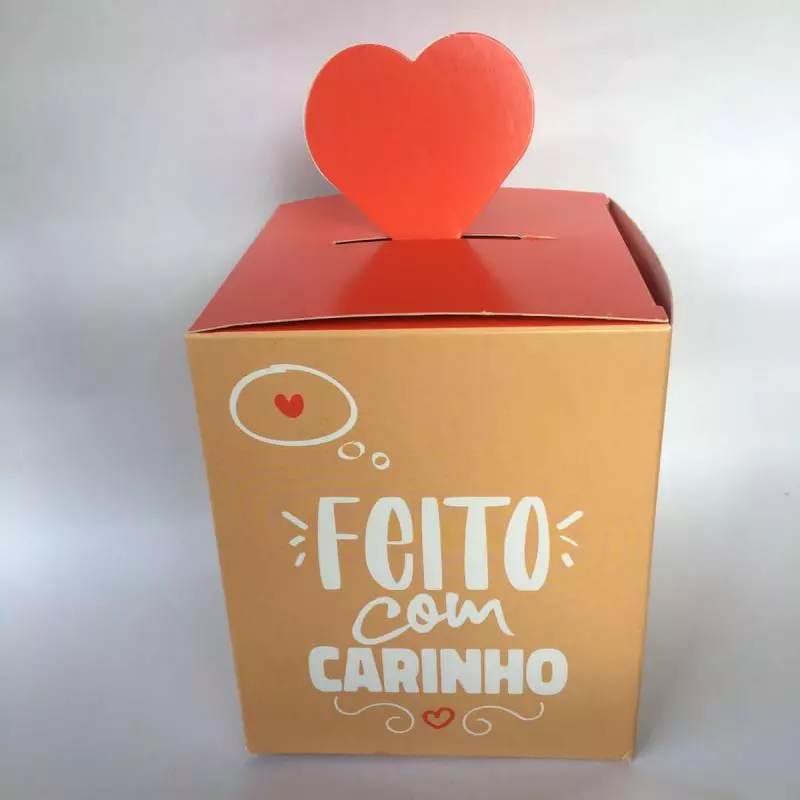 Caixa "com carinho" recheada