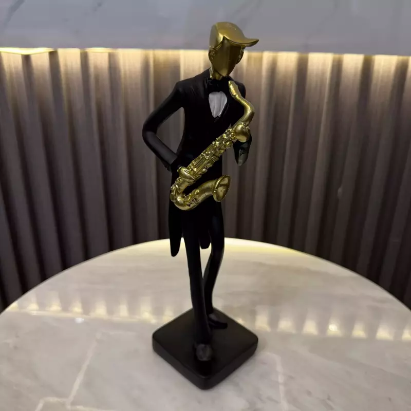 SAXOFONISTA NEGRO 6723-17