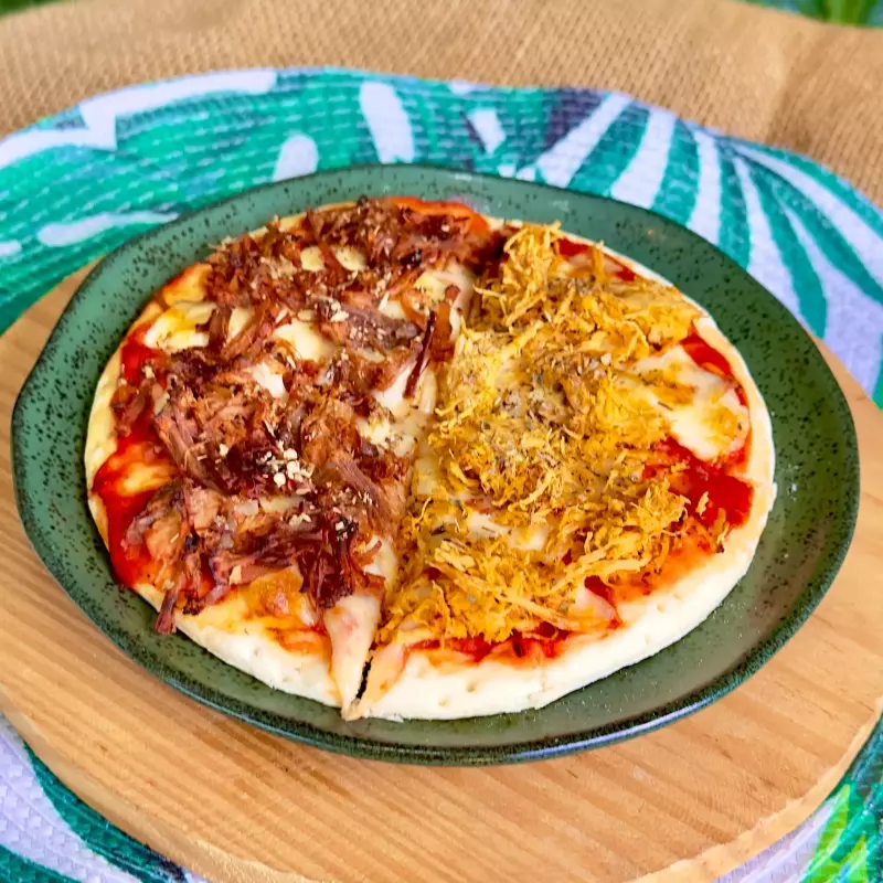 Pizza Carne com Requeijão