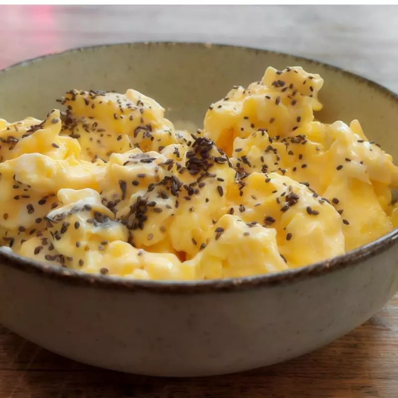 HUEVOS REVUIELTOS CREMOSOS