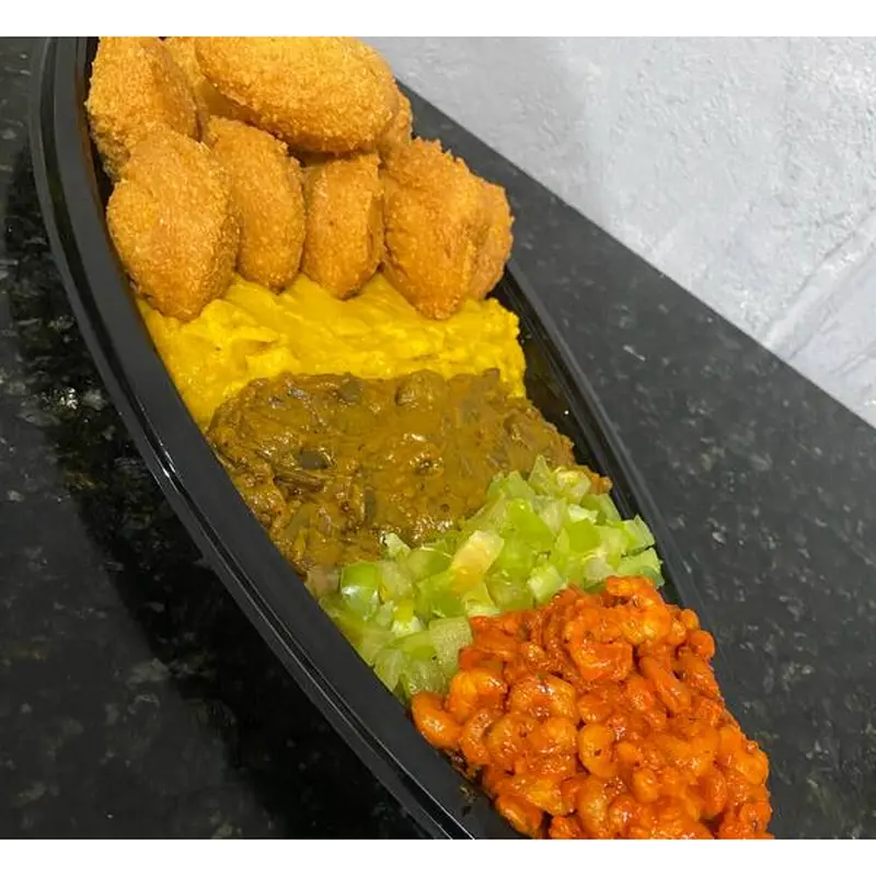 Barca Gg + refrigerante 1,5 l