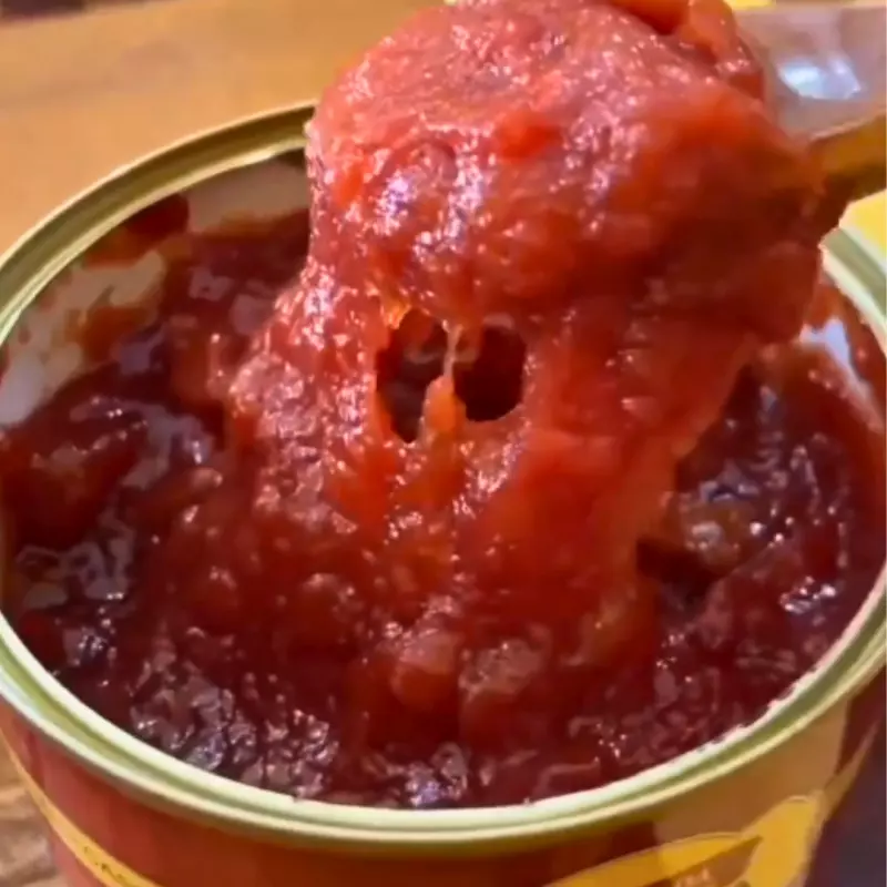 Goiabada cascão lata Tia Carla 400g