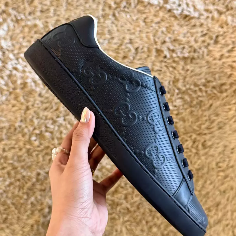 TENIS GUCCI BLACK MONOGRAM