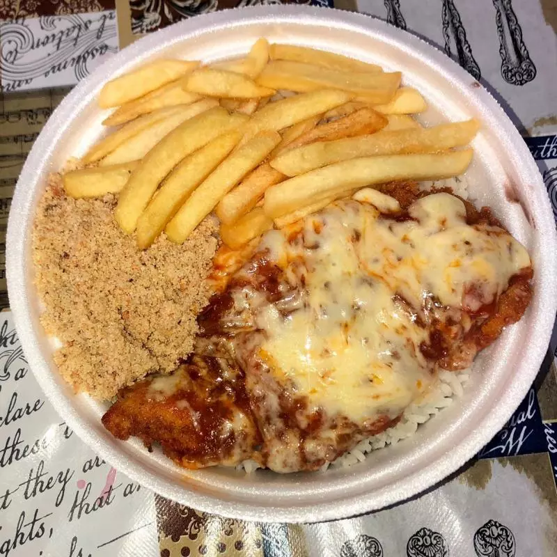 Bife à Parmegiana Com Fritas Grande