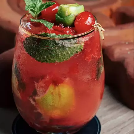 MOJITO DE FRUTOS ROJOS