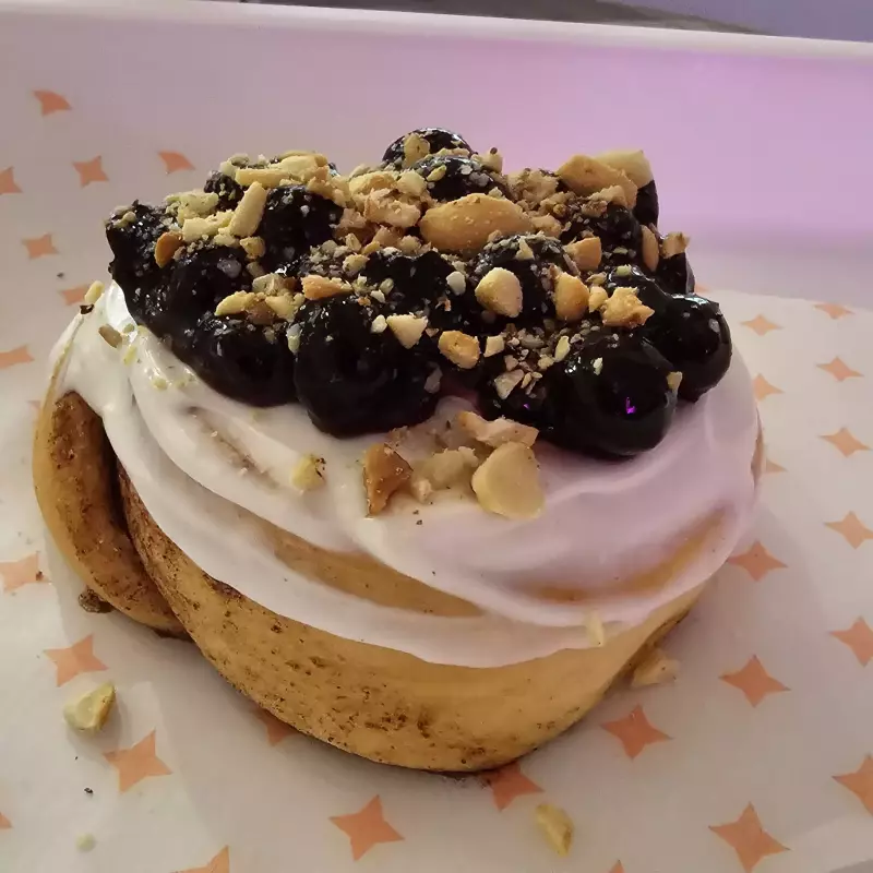 Glass con blueberry y nuez salada