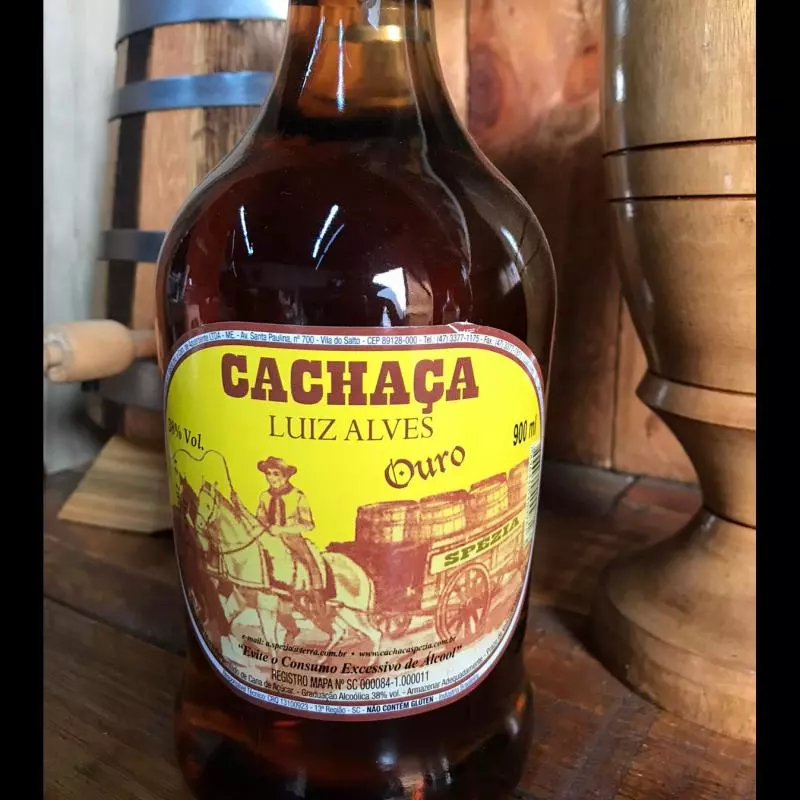Cachaça Luiz Alves - OURO - 900ml