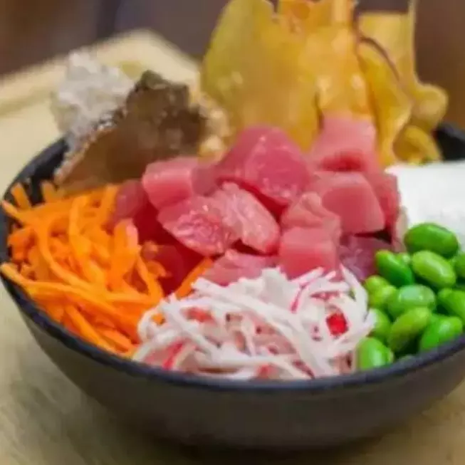 Poke de atum fresco