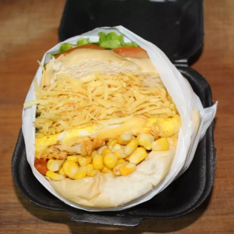 EGGS-X-BURGUER DE FRANGO