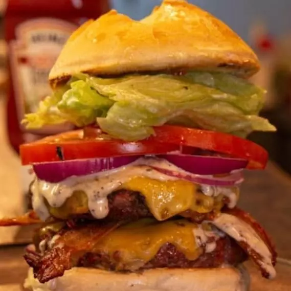Monster ( x salada Bacon duplo)