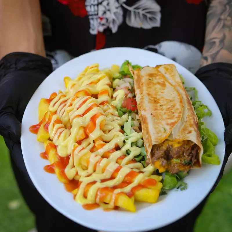 Burrito de res o pollo