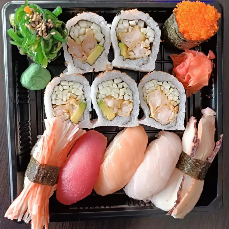 SUSHI BOX