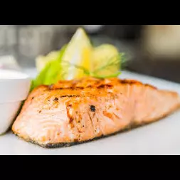SALMÃO GRELHADO
