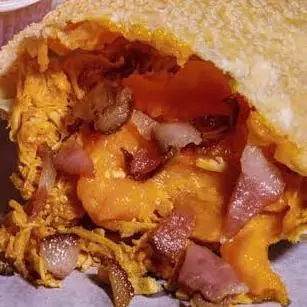 Frango com Cheddar e Bacon