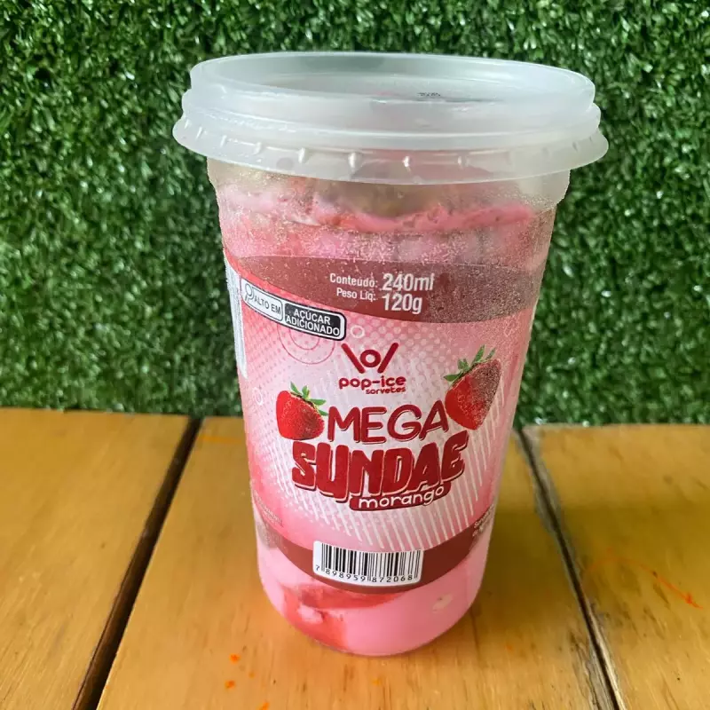 Sorvete Sundae Morango
