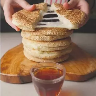 كعكة موزاريلا و عكاوي