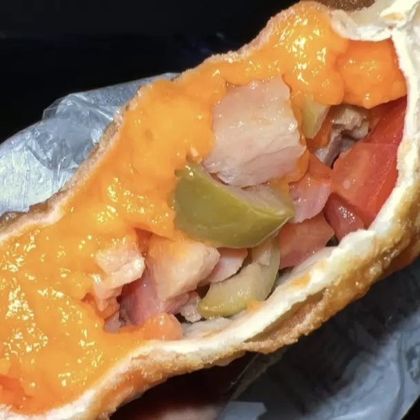 Bacon, Cheddar, Azeitona e Tomate