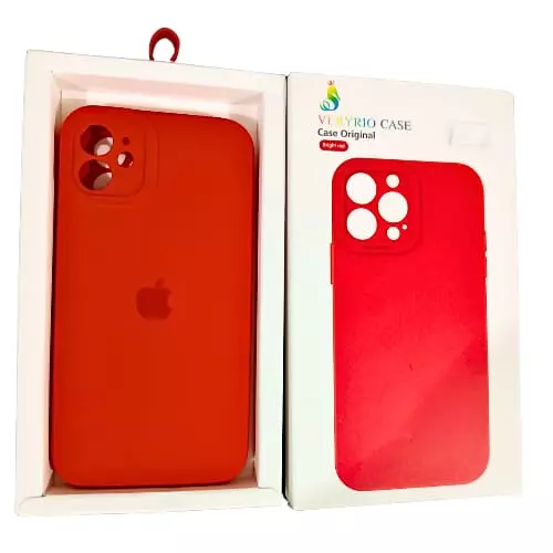 CAPA CASE FECHADA VERYRIO/DANIEL