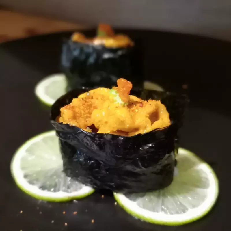 NIGIRI GUNKAN ERIZO